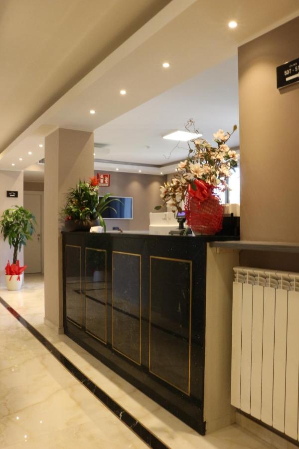 Hotel Folen Milan Exterior photo